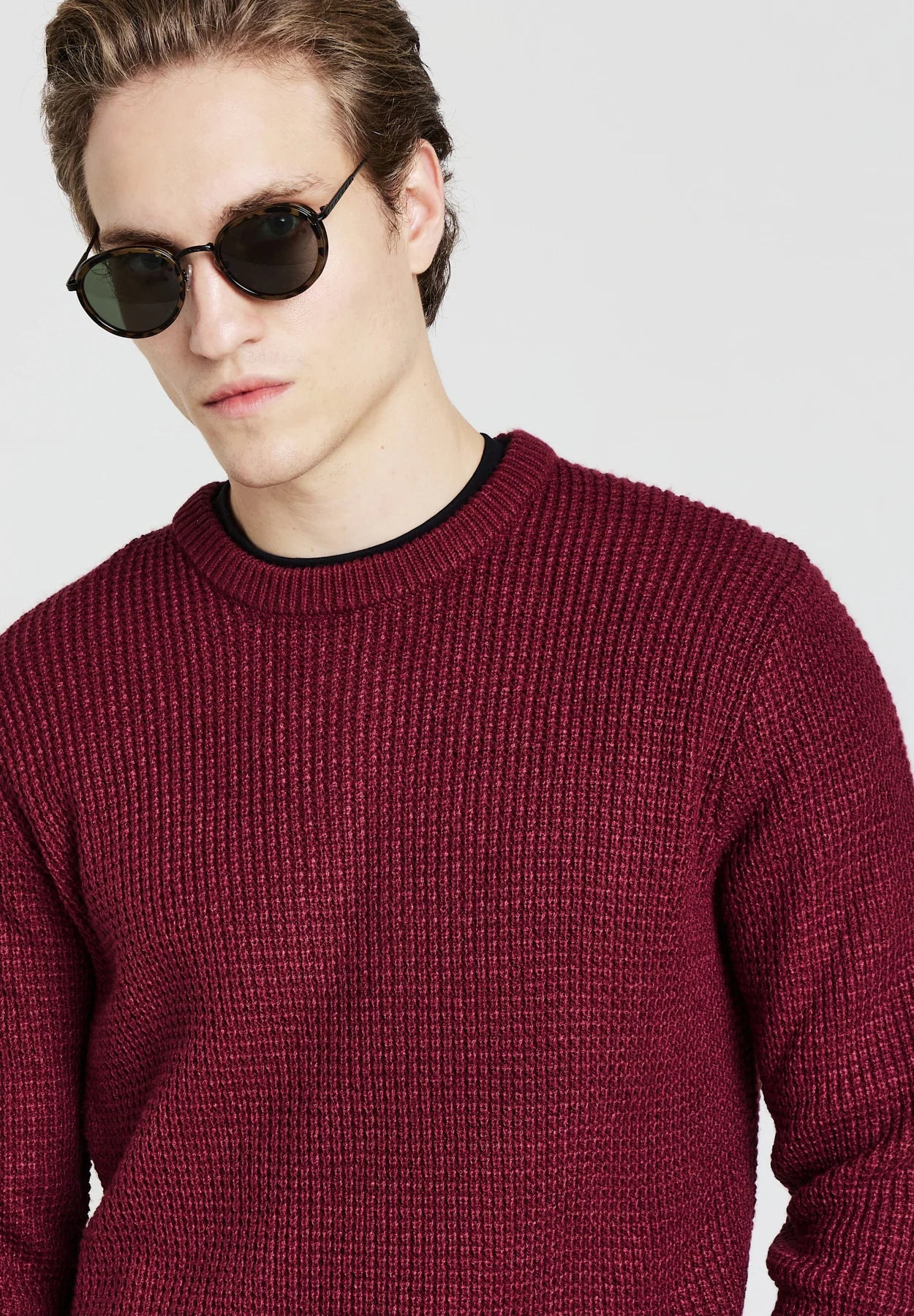 Men's Round Neck Acrylic Blend Jumper - Red