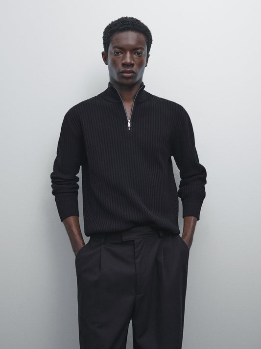 Knitted Jumper with Mock Neck - Black