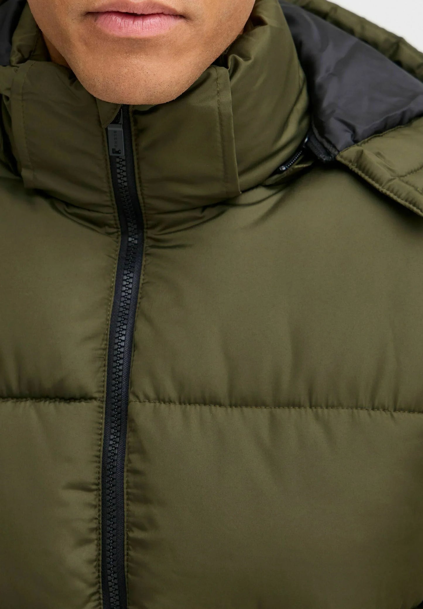 Ultra-Lightweight Puffer Jacket with Hood - Military Green