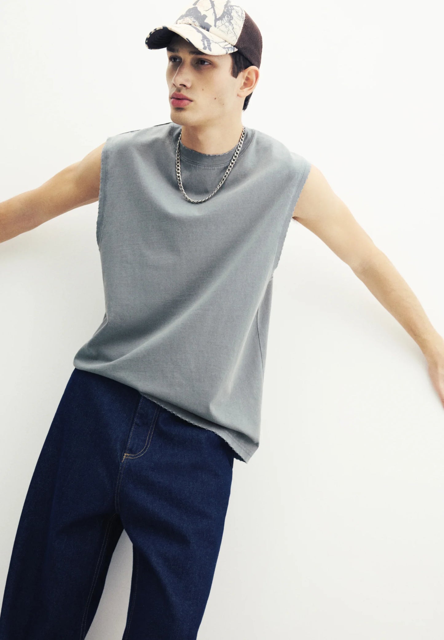 Basic Round Neck Vest - Charcoal