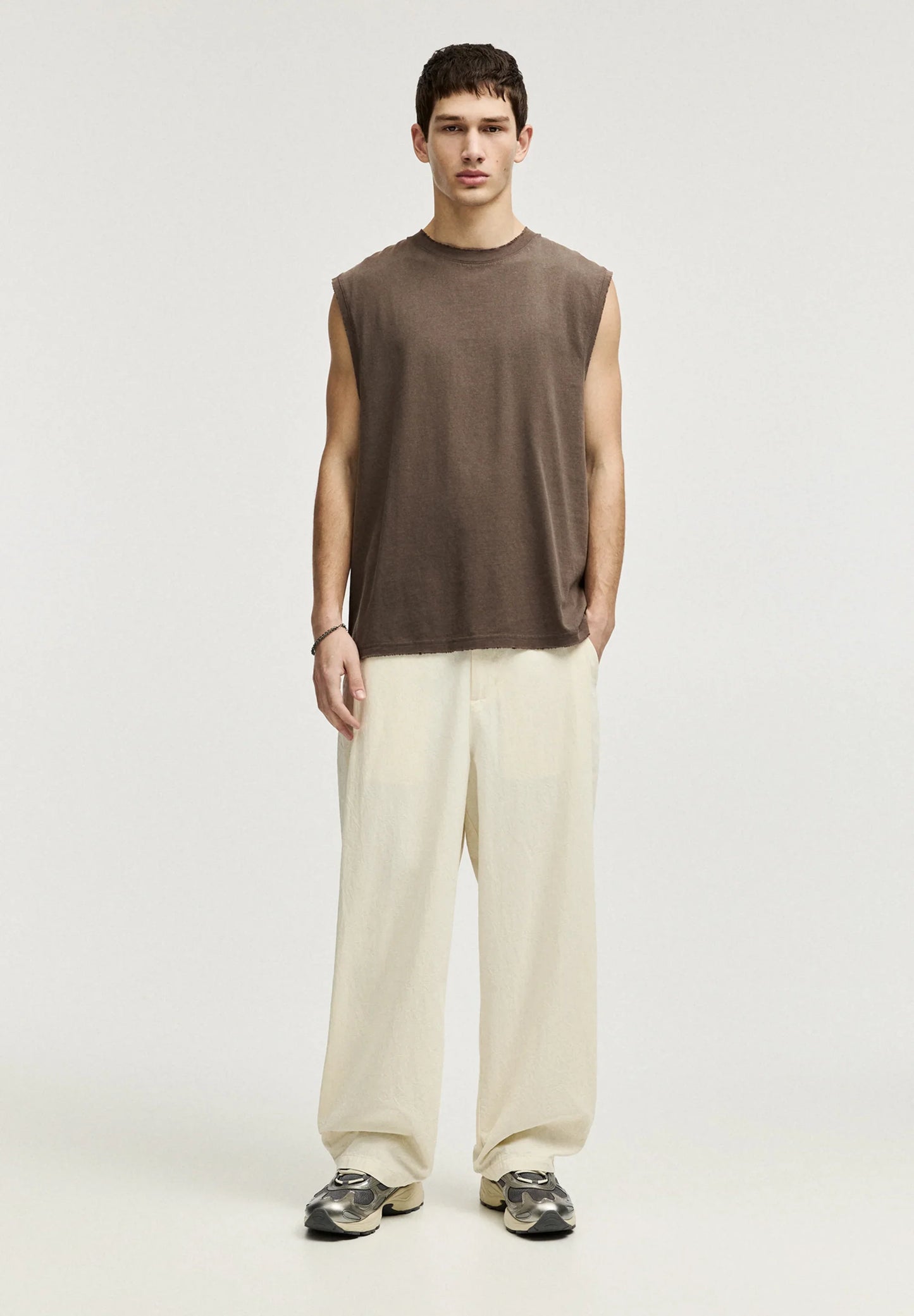 Basic Round Neck Vest - Brown