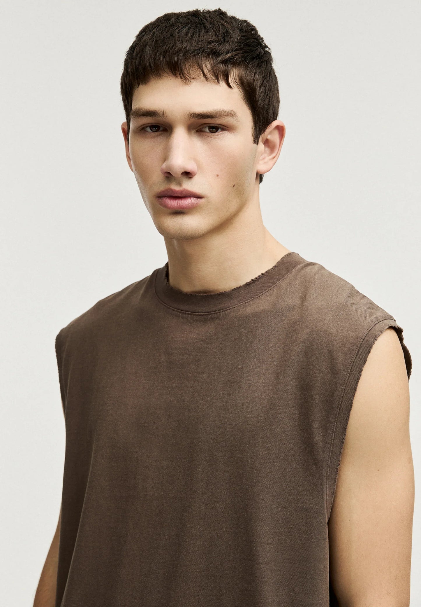 Basic Round Neck Vest - Brown