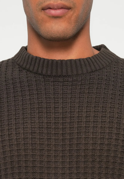 Men's Textured Round Neck Jumper - Brown