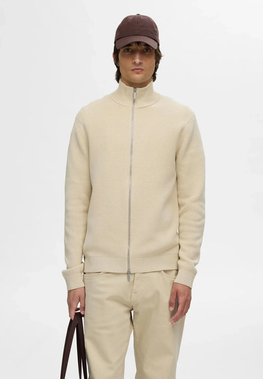 Cardigan Comfort with High Neck and Zipper – Beige