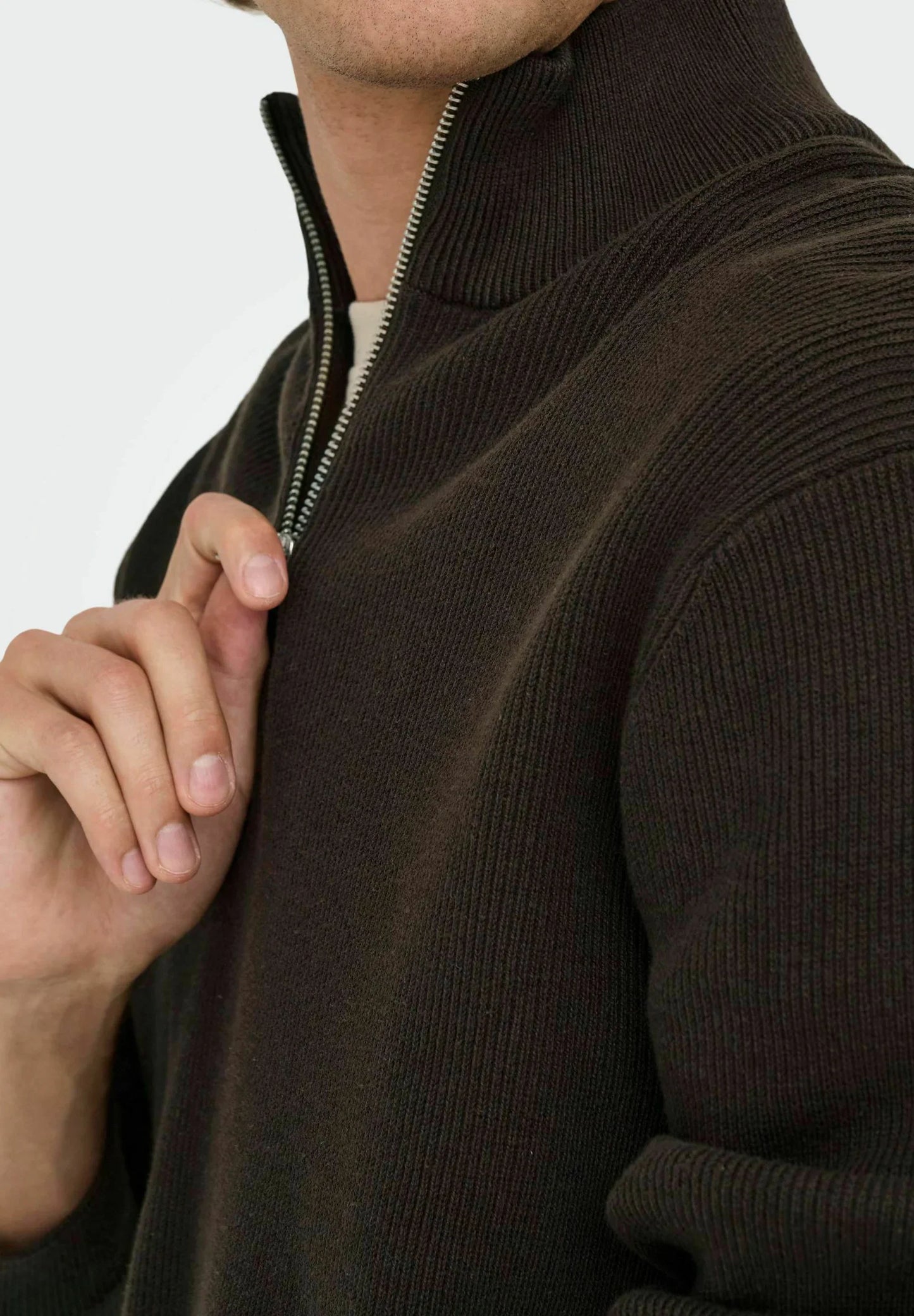 Textured Comfort Jumper with High Neck and Zipper - Coffee
