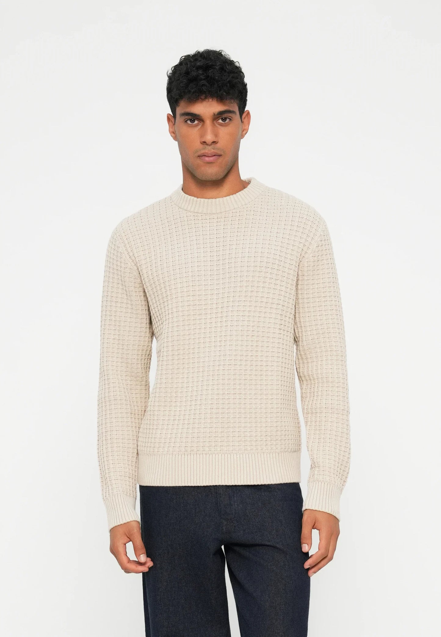 Textured Men's Round Neck Jumper - Off White