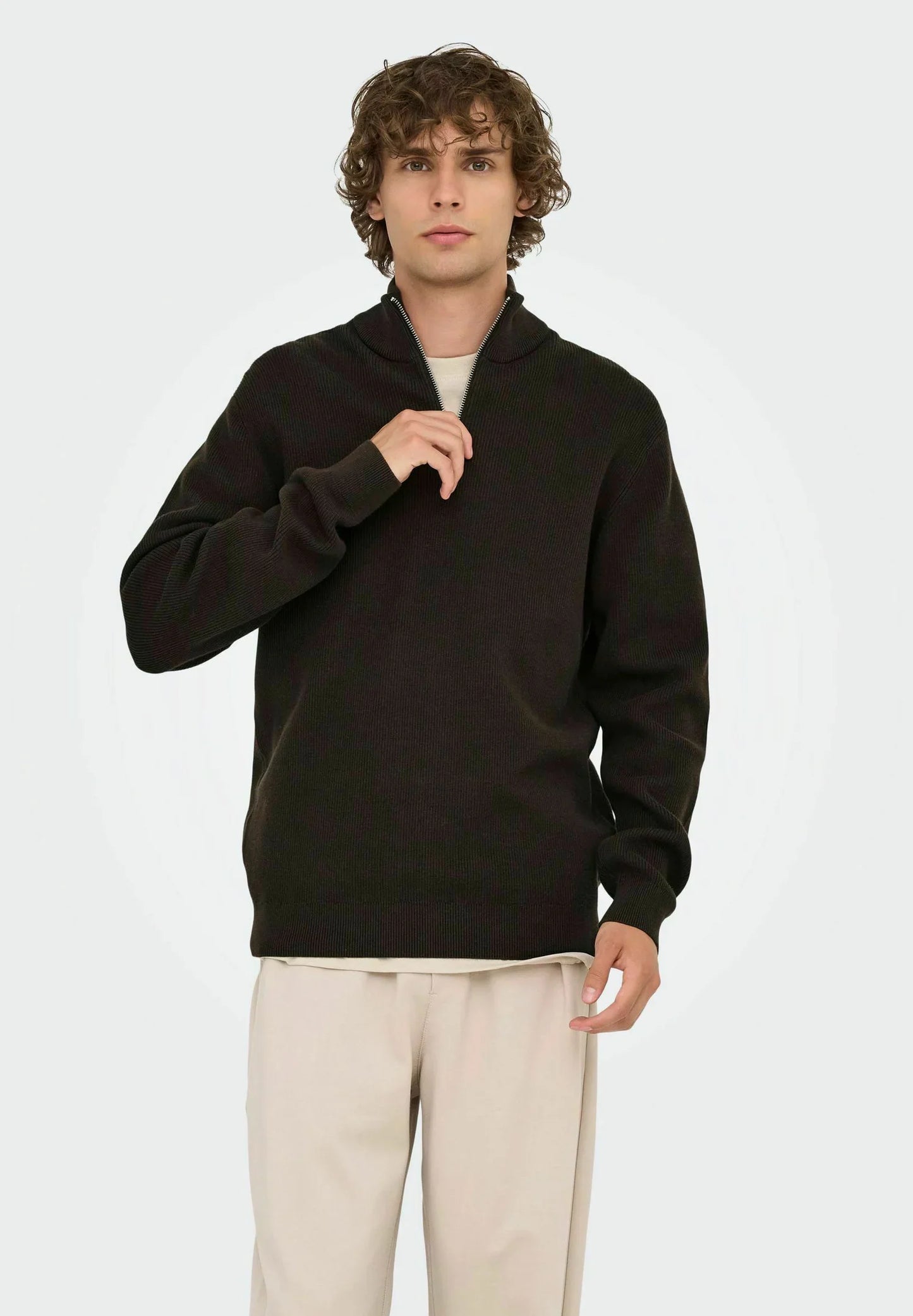Textured Comfort Jumper with High Neck and Zipper - Coffee