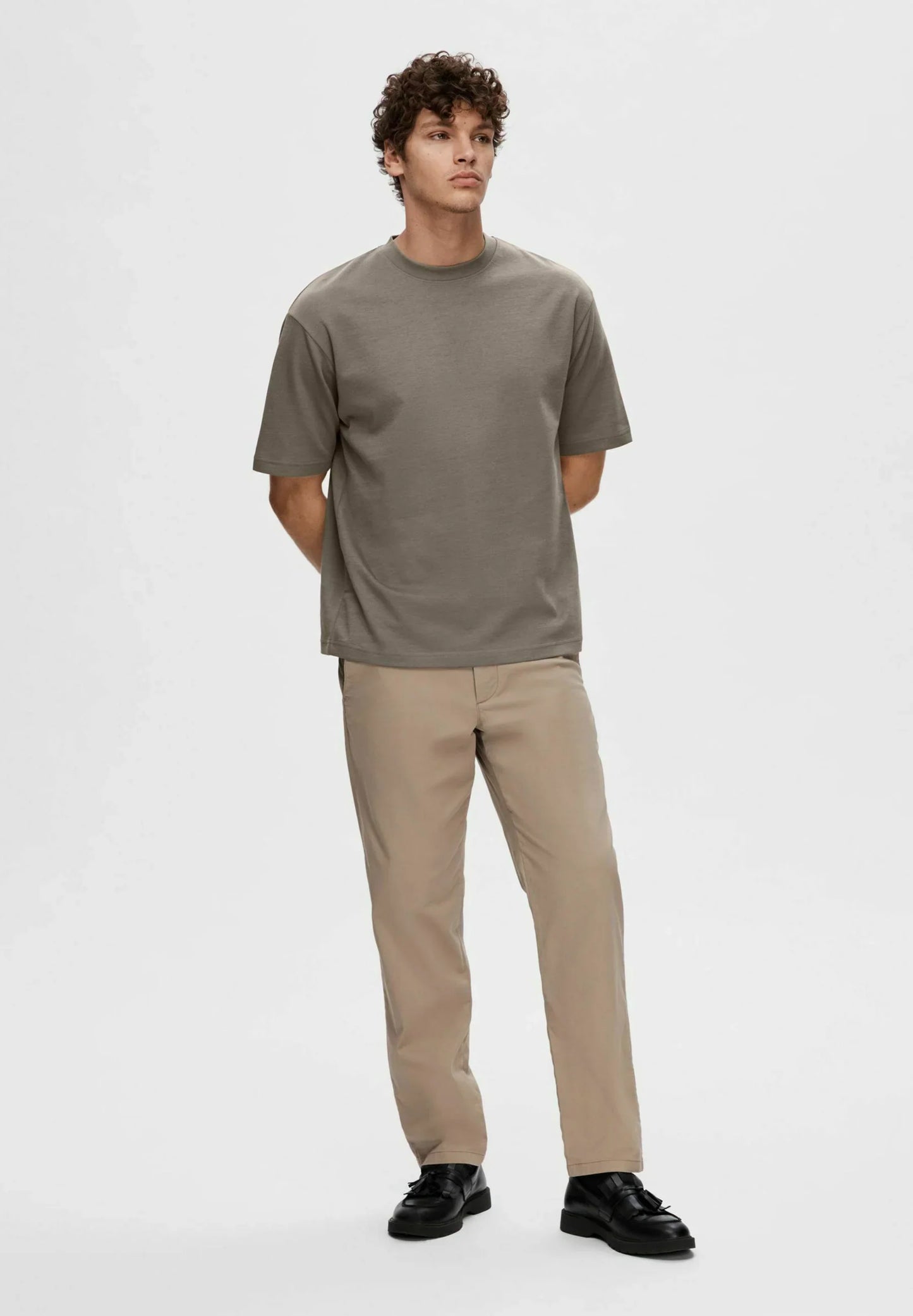 Men's Oversized Basic Round Neck T-Shirt - Brown